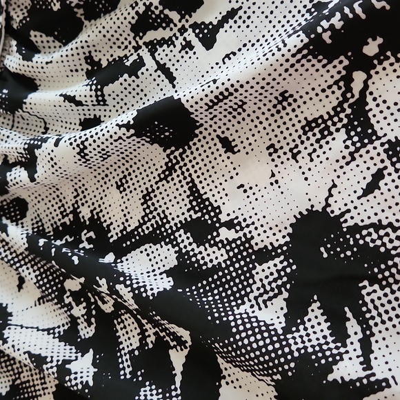 Motherhood 2/$10 - Picture 4 of 7